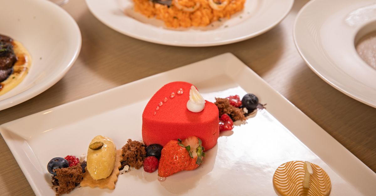 découvrez l'excellence culinaire grâce à des recettes raffinées et des techniques de chef pour sublimer vos plats.